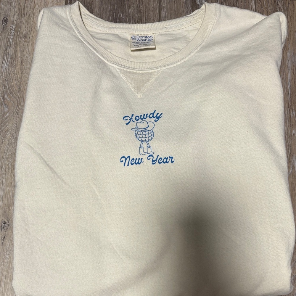 Cream crewneck with Blue Graphic